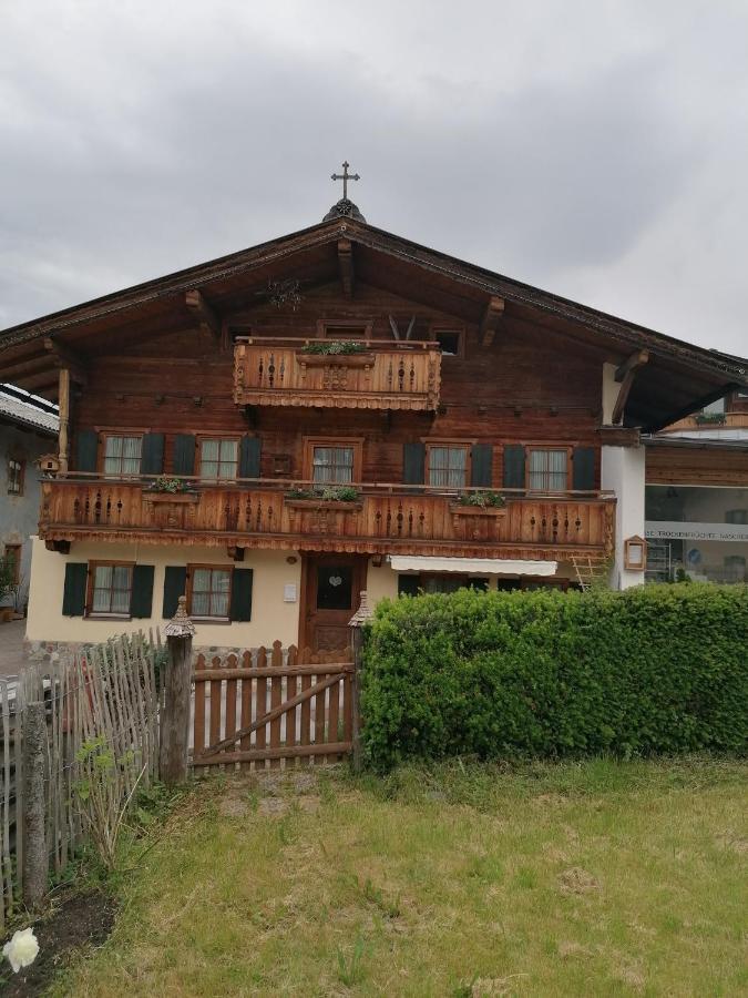 Ferienwohnung Drechslerhaus St. Johann in Tirol Exterior foto